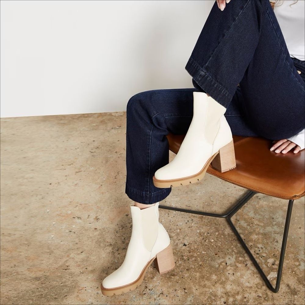 Sam Edelman Rollins NWOT Modern Ivory Leather Square Toe Stack Heel Boots Sz 10